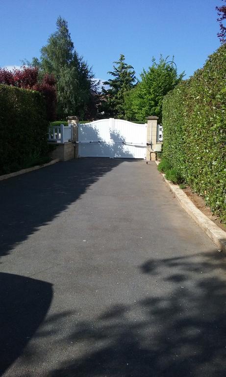 Chez Veronique Apartment Anguerny Bagian luar foto